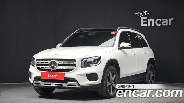 Mercedes-Benz GLB-Class GLB220