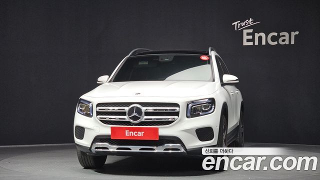 Mercedes-Benz GLB-Class GLB220