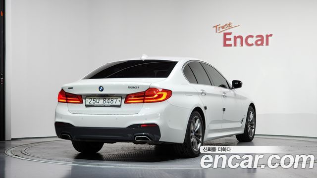 BMW 5-Series 530i xDrive M Sport Package