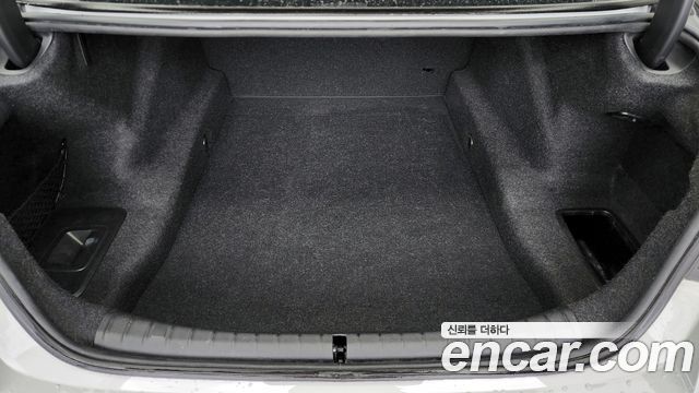 BMW 5-Series 530i xDrive M Sport Package