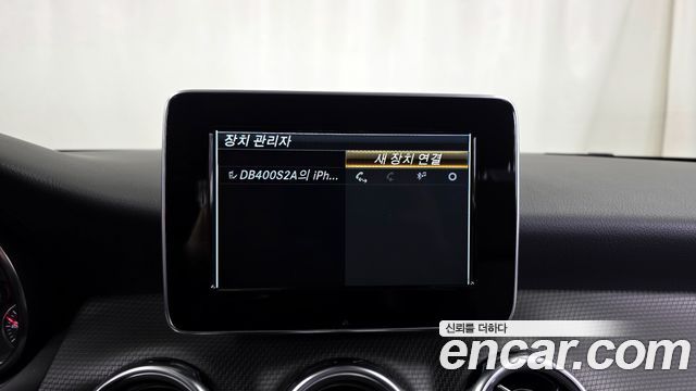 Mercedes-Benz GLA-Class GLA220