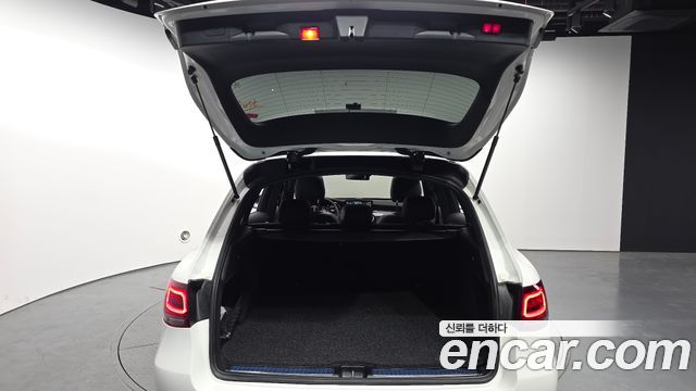 Mercedes-Benz GLC-Class GLC220 d 4MATIC