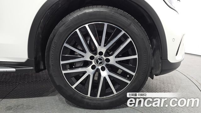 Mercedes-Benz GLC-Class GLC220 d 4MATIC