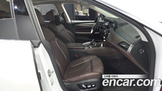 BMW Gran Turismo 640i xDrive Luxury