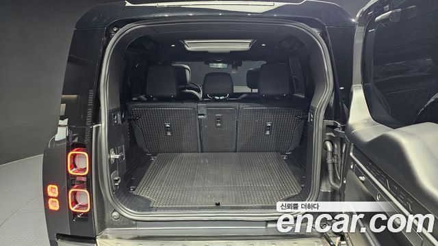 Land Rover Defender 110 P400 X