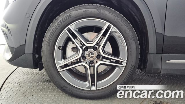 Mercedes-Benz GLA-Class GLA250 4MATIC