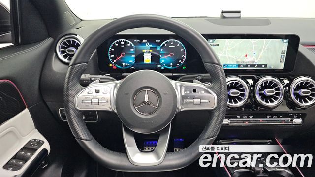 Mercedes-Benz GLA-Class GLA250 4MATIC