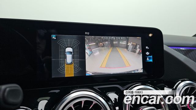 Mercedes-Benz GLA-Class GLA250 4MATIC