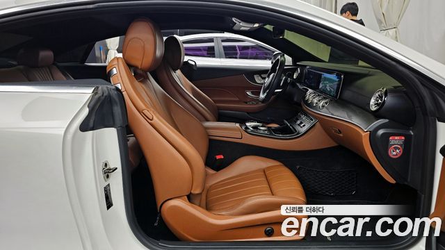 Mercedes-Benz E-Class W213 E220d Coupe