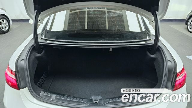 Mercedes-Benz E-Class W213 E220d Coupe