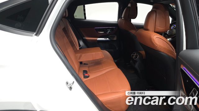 Mercedes-Benz GLC-Class GLC300 4MATIC Avnatgarde Coupe