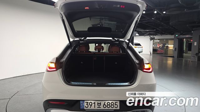 Mercedes-Benz GLC-Class GLC300 4MATIC Avnatgarde Coupe