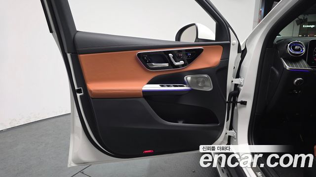 Mercedes-Benz GLC-Class GLC300 4MATIC Avnatgarde Coupe