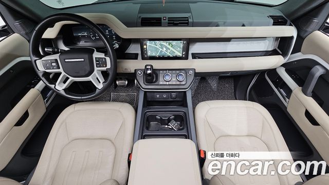 Land Rover Defender 90 D250 SE