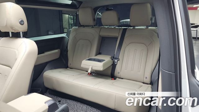 Land Rover Defender 90 D250 SE