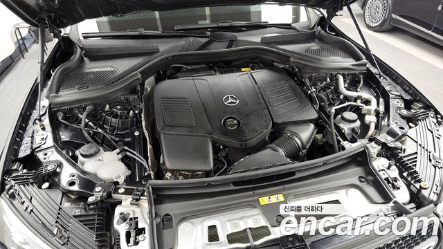 Mercedes-Benz GLC-Class GLC300 4MATIC AMG Line