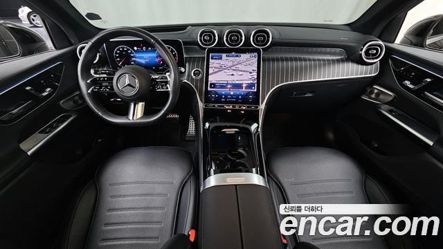 Mercedes-Benz GLC-Class GLC300 4MATIC AMG Line