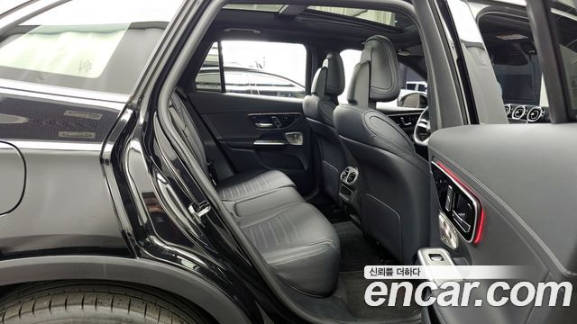Mercedes-Benz GLC-Class GLC300 4MATIC AMG Line