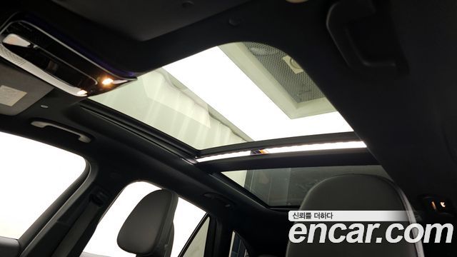 Mercedes-Benz GLC-Class GLC300 4MATIC AMG Line
