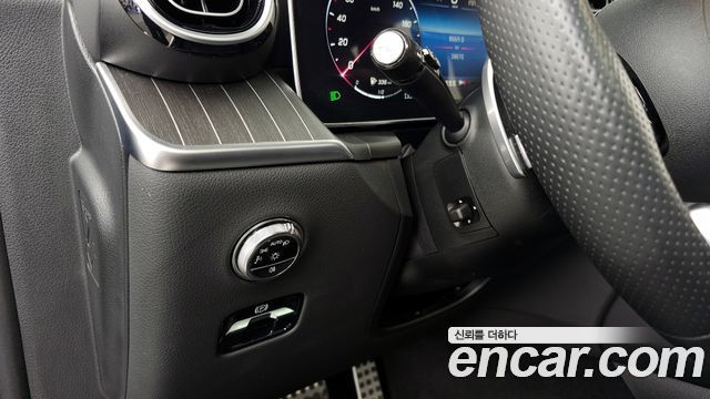 Mercedes-Benz GLC-Class GLC300 4MATIC AMG Line