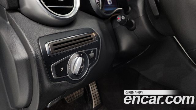 Mercedes-Benz C-Class C220 d 4MATIC AMG Line