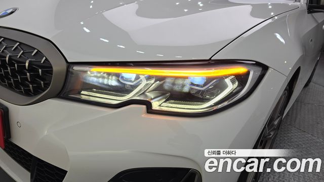BMW 3-Series M340i Performance