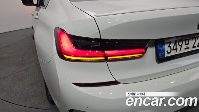 BMW 3-Series M340i Performance