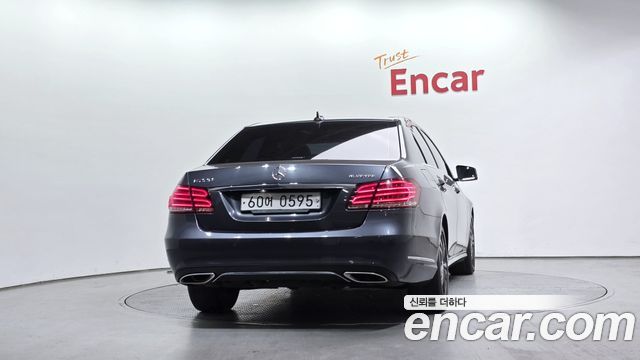 Mercedes-Benz E-Class E220 Bluetec Avantgarde