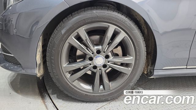 Mercedes-Benz E-Class E220 Bluetec Avantgarde