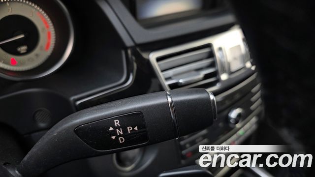Mercedes-Benz E-Class E220 Bluetec Avantgarde