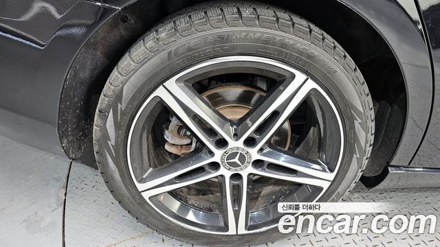 Mercedes-Benz A-Class A250 4MATIC Sedan