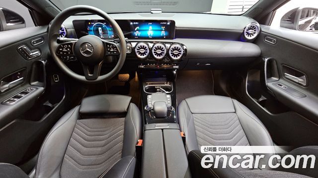 Mercedes-Benz A-Class A250 4MATIC Sedan