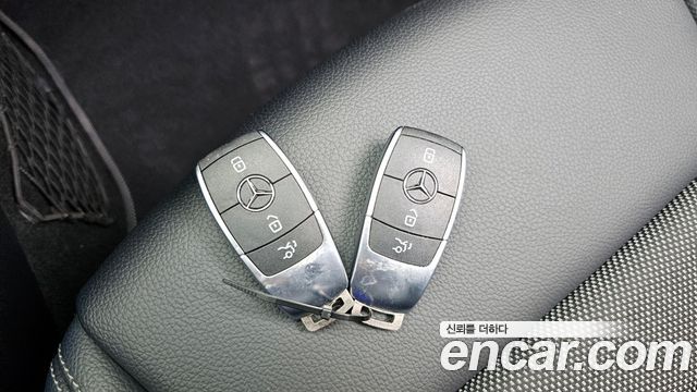 Mercedes-Benz A-Class A250 4MATIC Sedan