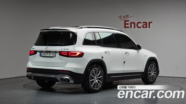 Mercedes-Benz GLB-Class AMG GLB35 4MATIC