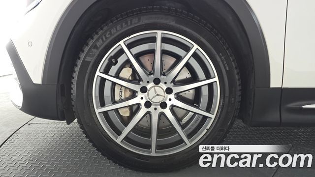 Mercedes-Benz GLB-Class AMG GLB35 4MATIC