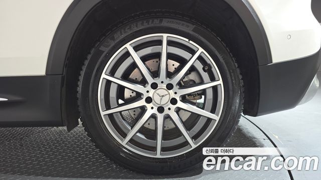 Mercedes-Benz GLB-Class AMG GLB35 4MATIC