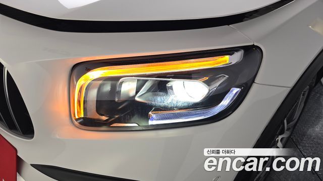 Mercedes-Benz GLB-Class AMG GLB35 4MATIC
