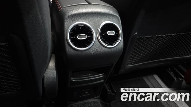 Mercedes-Benz GLB-Class AMG GLB35 4MATIC