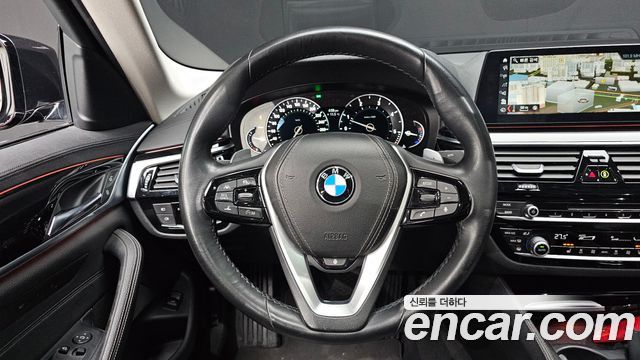 BMW 5-Series 520d Luxury Special Edition