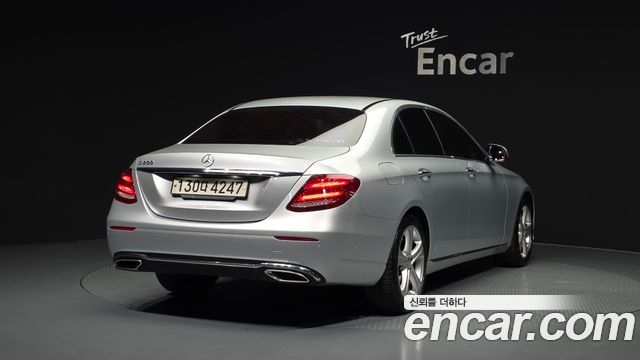 Mercedes-Benz E-Class E200 Avantgarde