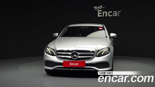 Mercedes-Benz E-Class E200 Avantgarde