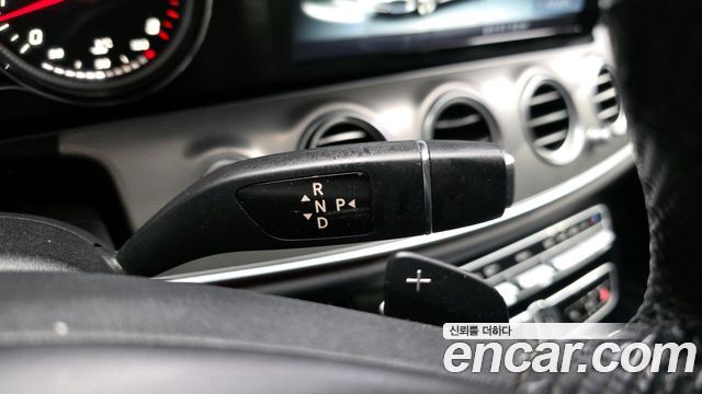 Mercedes-Benz E-Class E200 Avantgarde