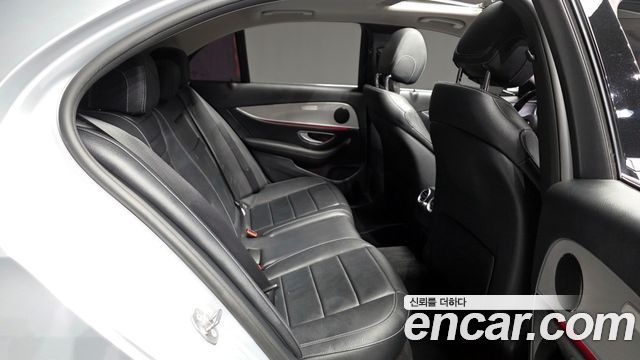 Mercedes-Benz E-Class E200 Avantgarde