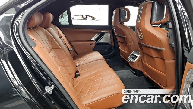 BMW 7-Series 740i xDrive M Sport Limited