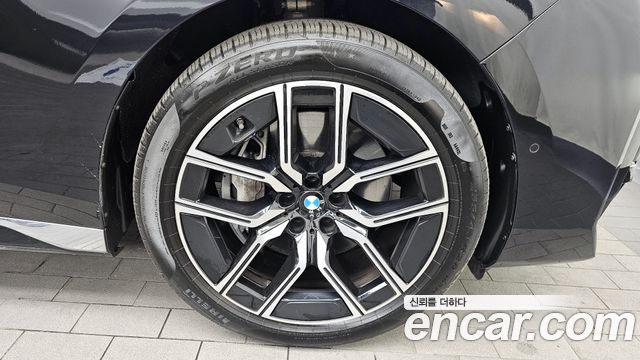 BMW 7-Series 740i xDrive M Sport Limited