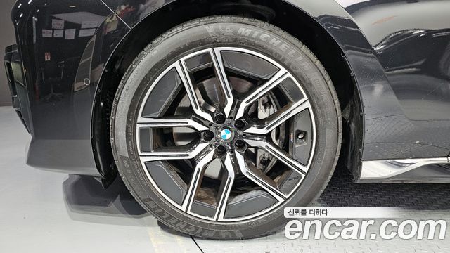 BMW 7-Series 740i xDrive M Sport Limited