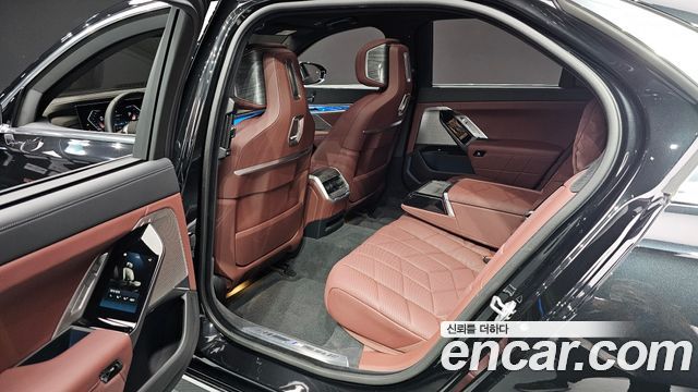 BMW 7-Series 740i xDrive M Sport Limited
