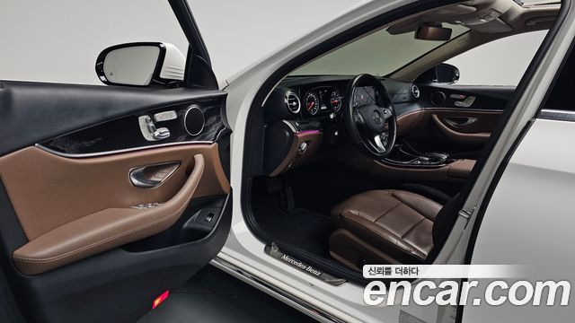 Mercedes-Benz E-Class E220d Avantgarde