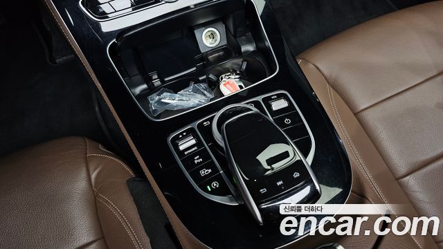 Mercedes-Benz E-Class E220d Avantgarde