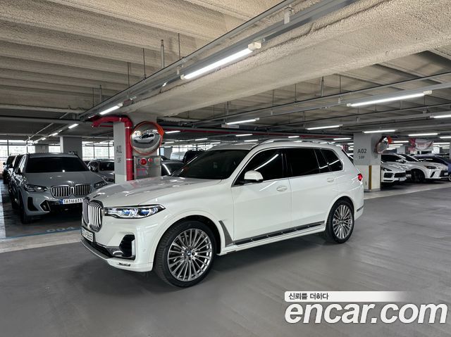 BMW X7 xDrive 40i Design Pure Excellence 6-Seater
